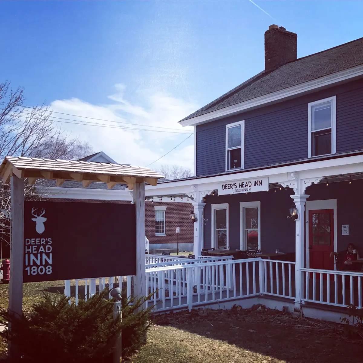 The Deer's Head Inn — hero image